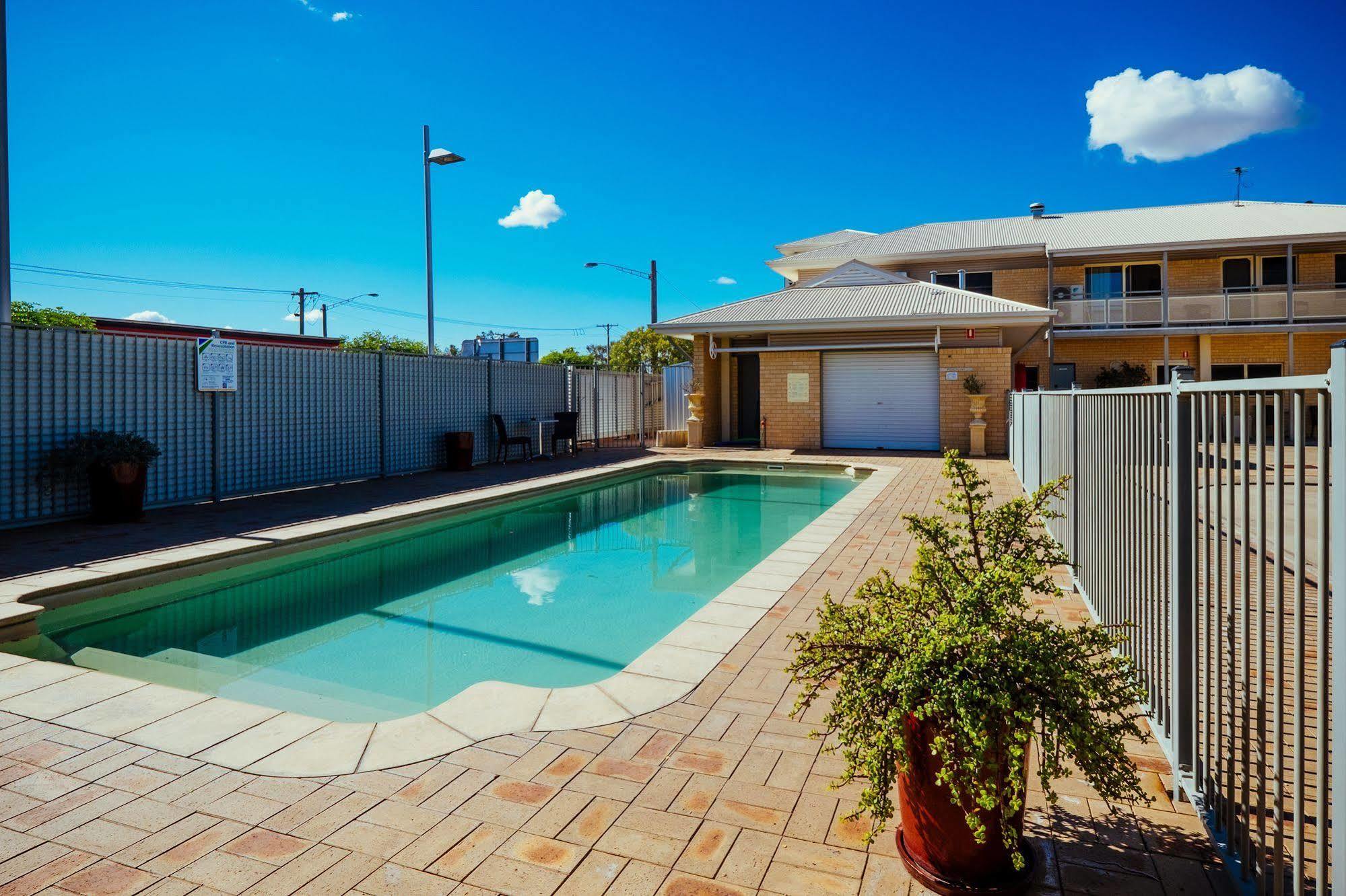 Club Motor Inn Narrabri Luaran gambar